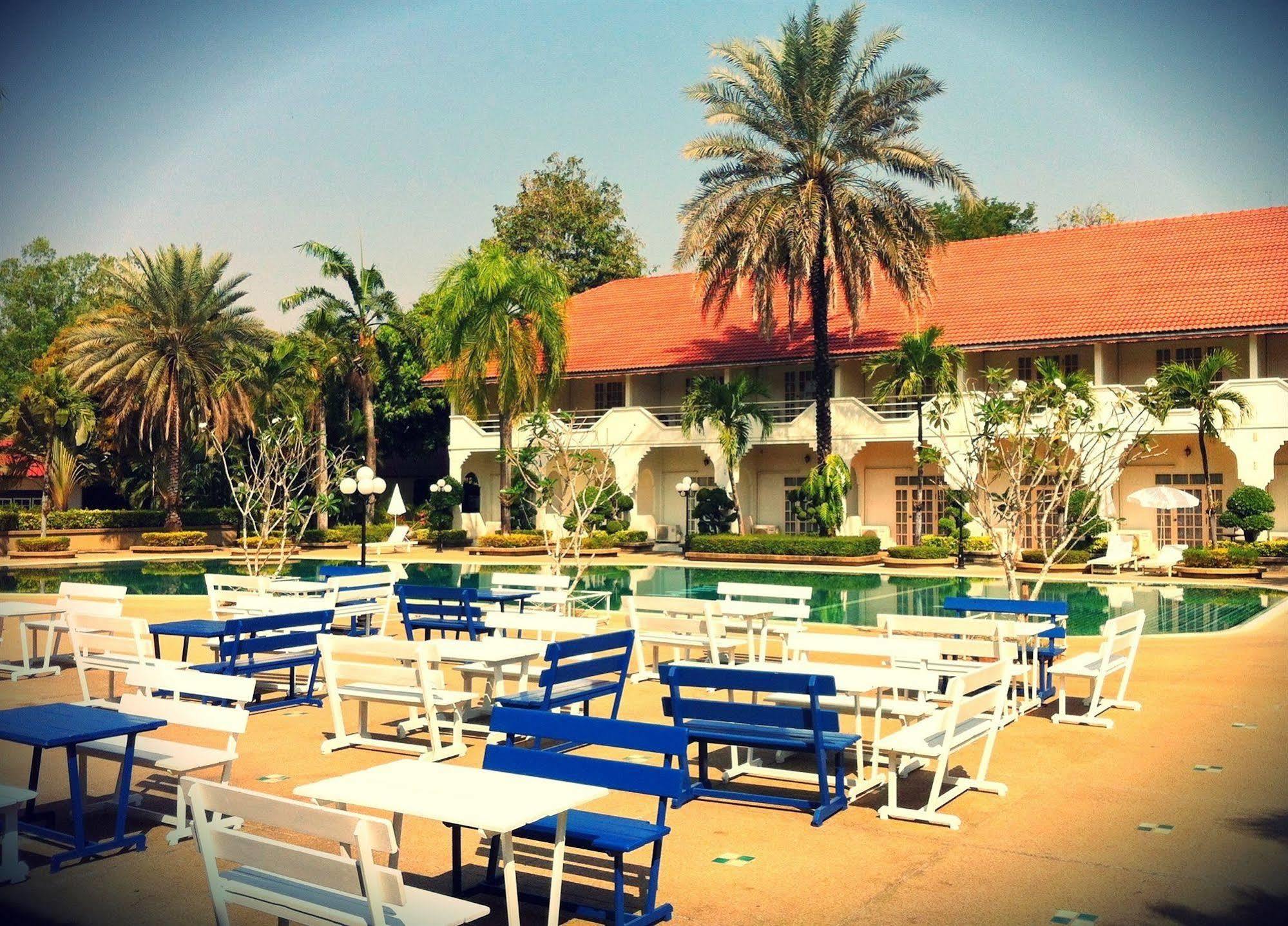 Indochina Hotel Sa Kaeo Exteriör bild