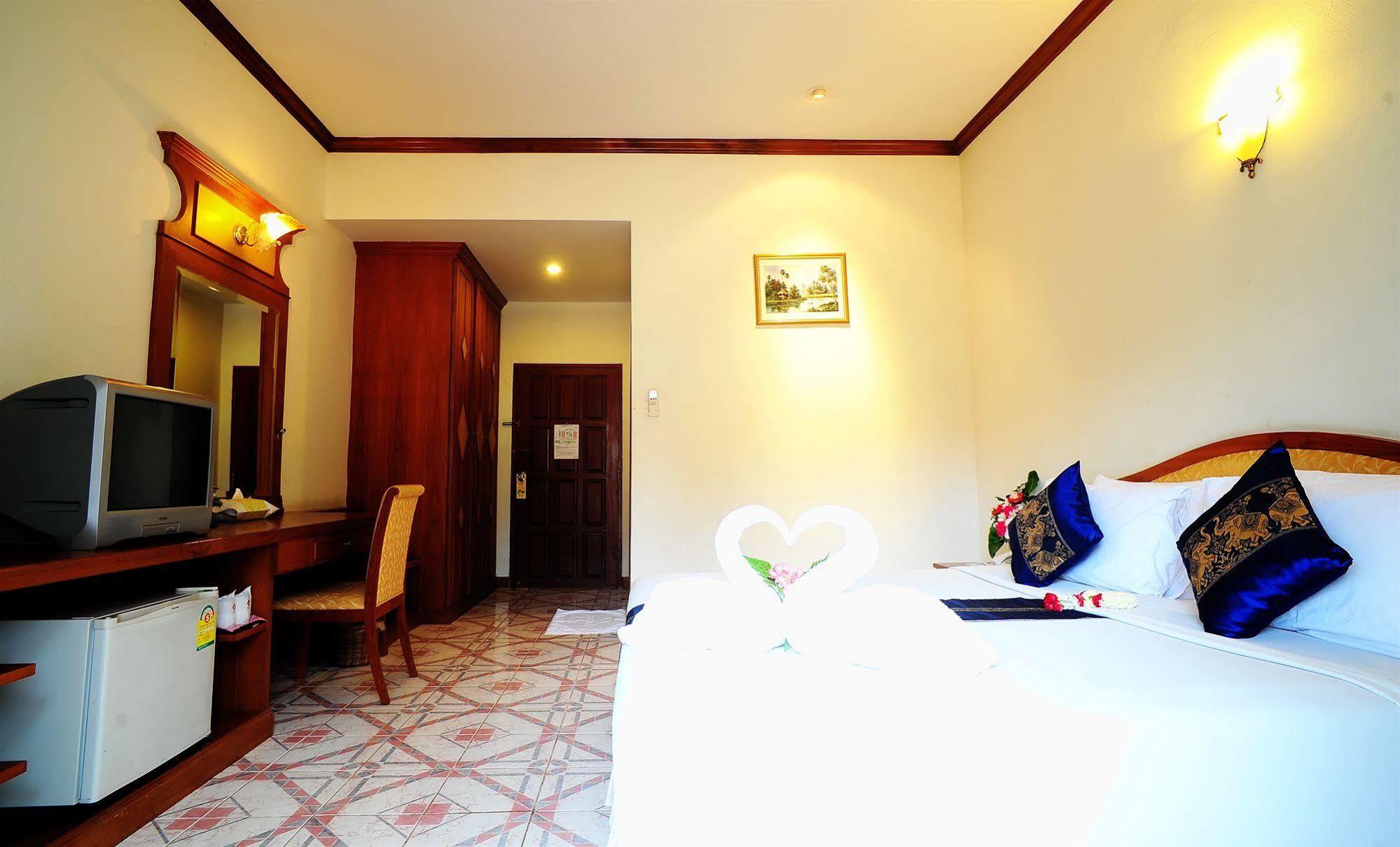 Indochina Hotel Sa Kaeo Exteriör bild