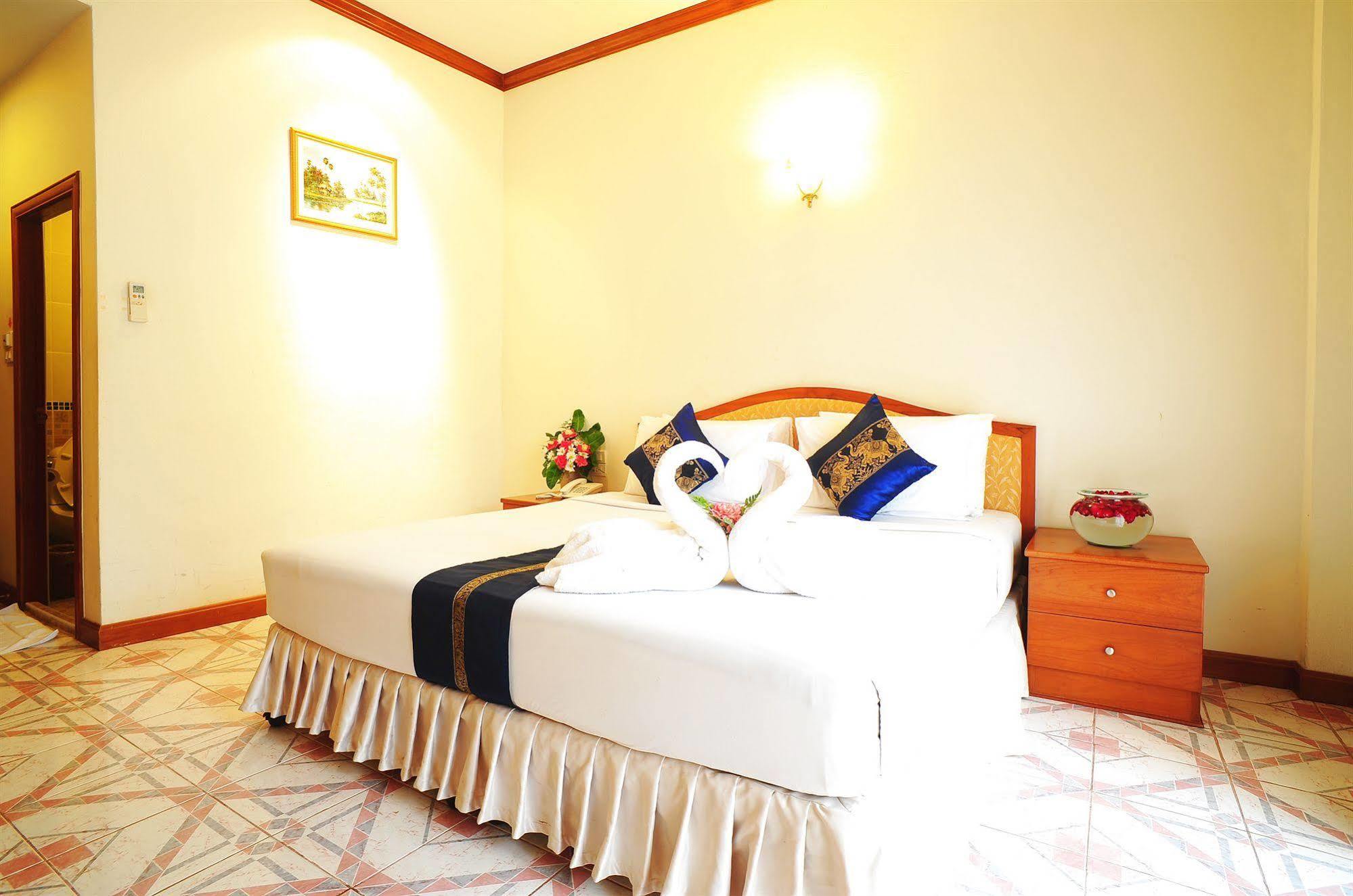 Indochina Hotel Sa Kaeo Exteriör bild